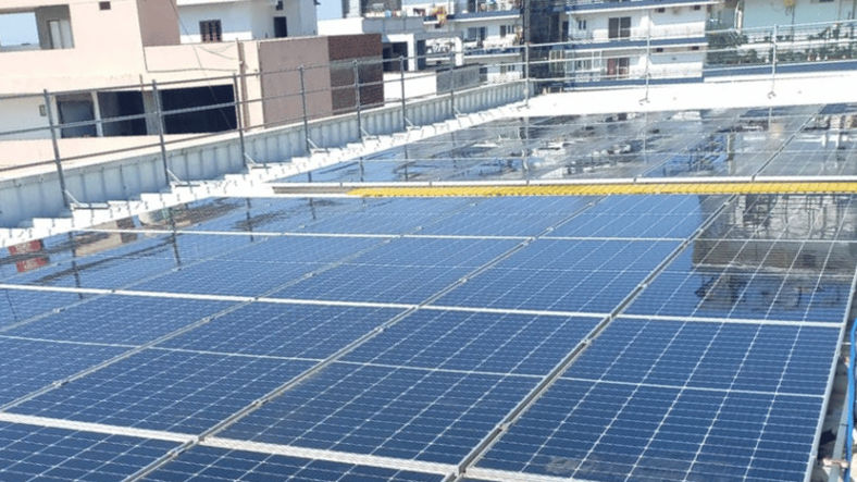 803 kWp; Decathlon